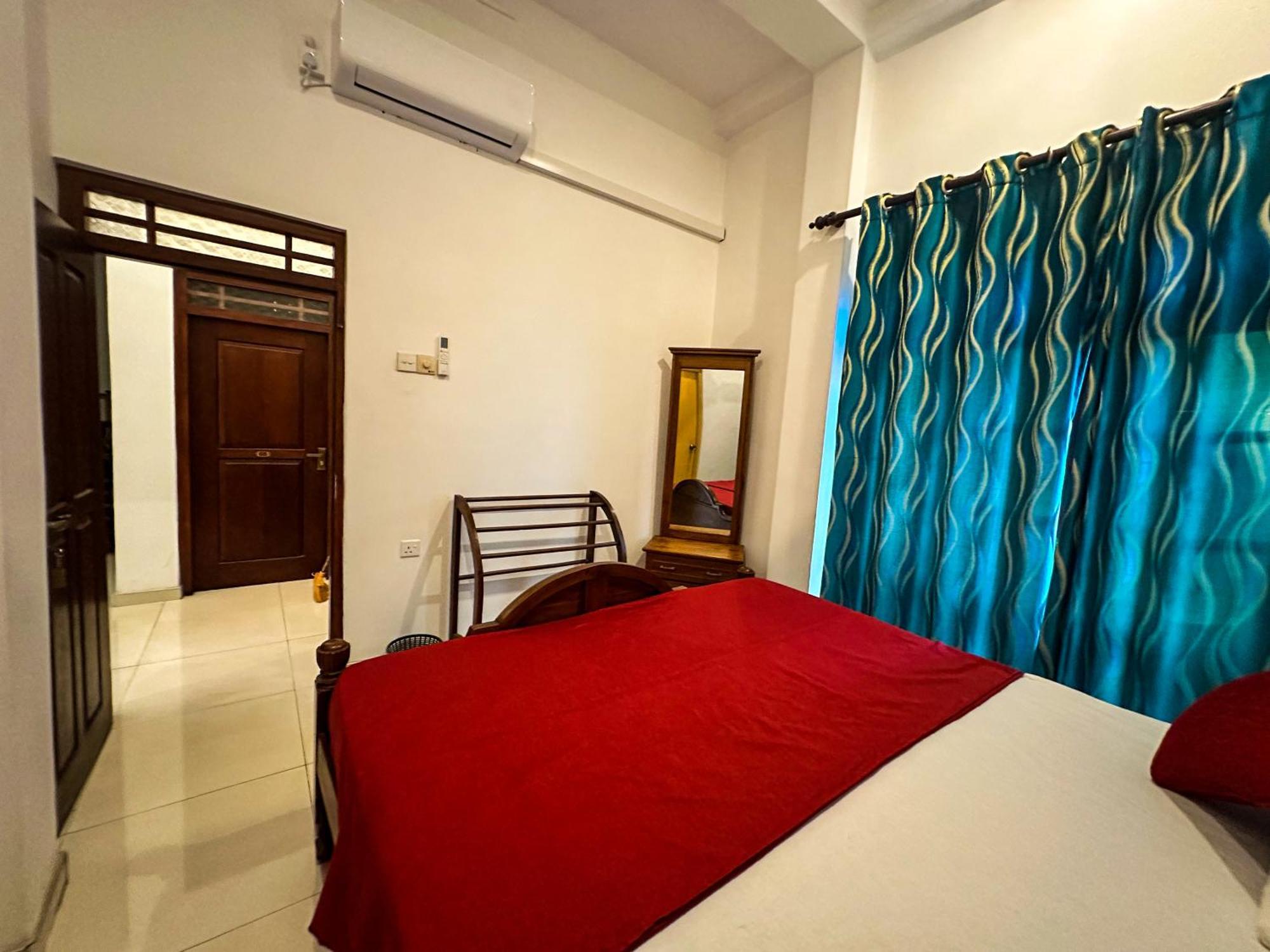 Hotel New Panda House Galle Habitación foto