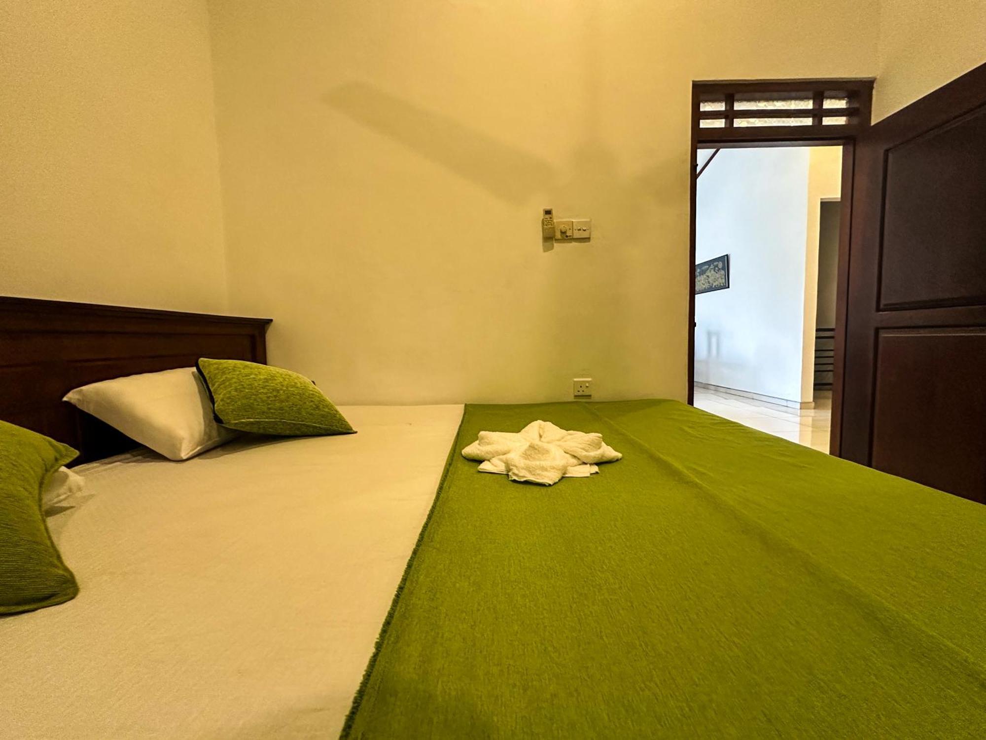 Hotel New Panda House Galle Habitación foto
